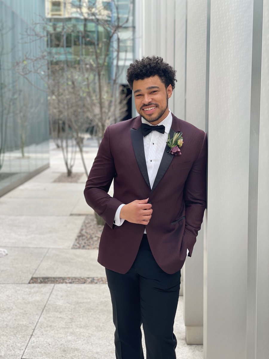 MYModelDump's tweet image. Guardin myself while I’m all on display