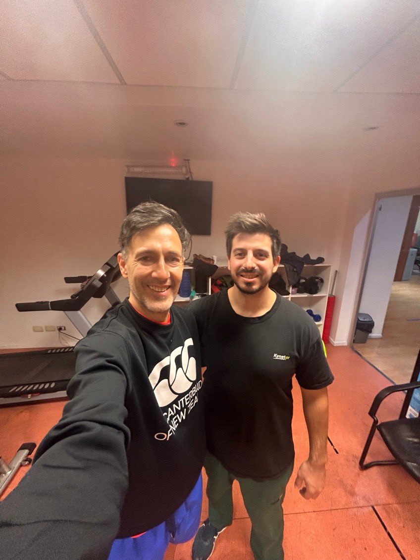 romanluna_ok's tweet photo. ๐๐ฝโโ๏ธ Viernes terminando rutina de fortalecimiento por rotura de menisco en #Kynet c el crack de Axel ๐๐ฝ
.
.
.@canterburyNZ ๐ฆ๐ท
.@ungrandia_ok ๐ช๐ฝ
.@radiougd ๐ฒ https://t.co/br2XnGNgoE
