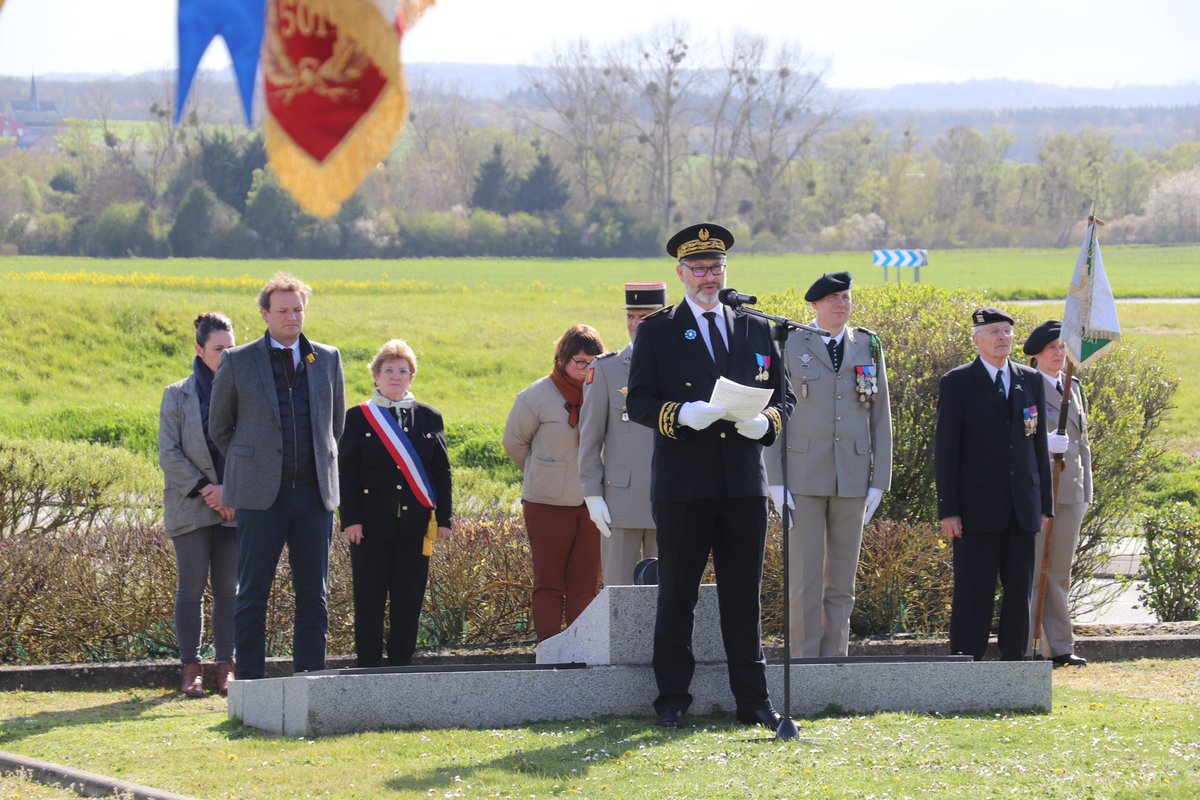 Préfet de l'Aisne on Twitter "En 1917, à BerryauBac, des chars d’assaut français de type