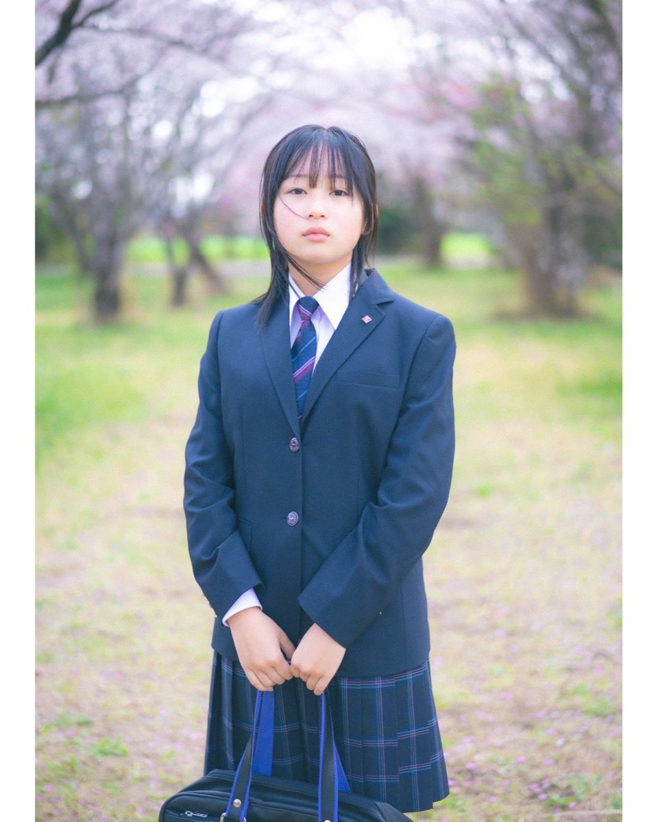 REIgraphy's tweet photo. 今年の桜は雨ばかりだった

 #これソニーで撮りました #キリトリセカイ #ポートレート撮影  #女子高生　#portraitphotography #portrait #被写体募集  #ポートレート #tokyocameraclub #桜

https://t.co/ZOL3qufBfV https://t.co/5Q2dNdZpDn