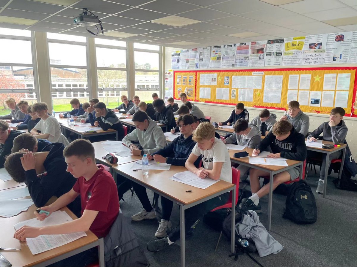 HurstmereSchool's tweet photo. Message from Mrs Bennett: Fantastic commitment from our Year 11 pupils attending the revision programme over the past two weeks.  Your hard work and effort will pay off! Thanks to our amazing staff for their time in making this our most comprehensive revision programme ever. https://t.co/wwnUIxHGrN