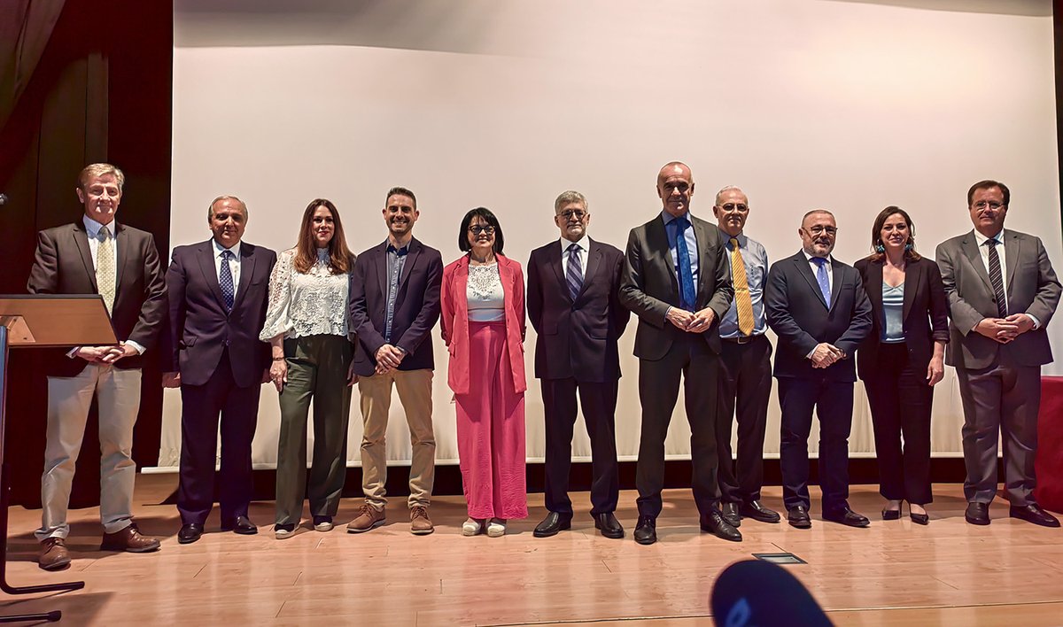 SEVILLA
El Alcalde de Sevilla recibió el “Premio Unamuno, amigo de los protestantes” en su 14ª edición
...

#PremioUnamuno <a href="/protestanted/">Protestante Digital</a> <a href="/Ayto_Sevilla/">Ayuntamiento de Sevilla</a> 
bit.ly/3A0Hv6a