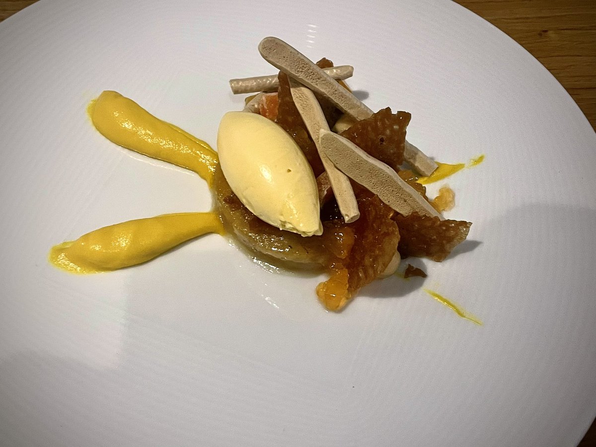 DavidMarra's tweet photo. Two of the biggest highlights for me were @ArrasRestaurant and @TremblingMad pub. Arras w/ a great fine dining experience and killer Aussie wines and Trembling Madness with amazing beers (that Old Ale!) and a brilliant atmosphere. Both highly recommended. https://t.co/v7kfOYnrSq