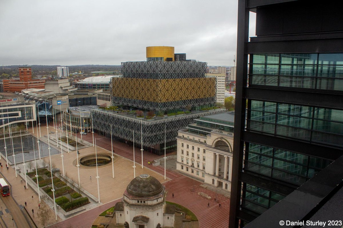 BirminghamWeAre's tweet photo. Jack @ProPhotographyP & Daniel @ikonic_exposure were up early & keen to get to the top of #OneCentenaryWay for the @ParadiseBham #community photographers visit today.
Here are two different takes on what could be seen from the 12th floor terrace.
#BirminghamPassion #Birmingham https://t.co/kwioJojhx8