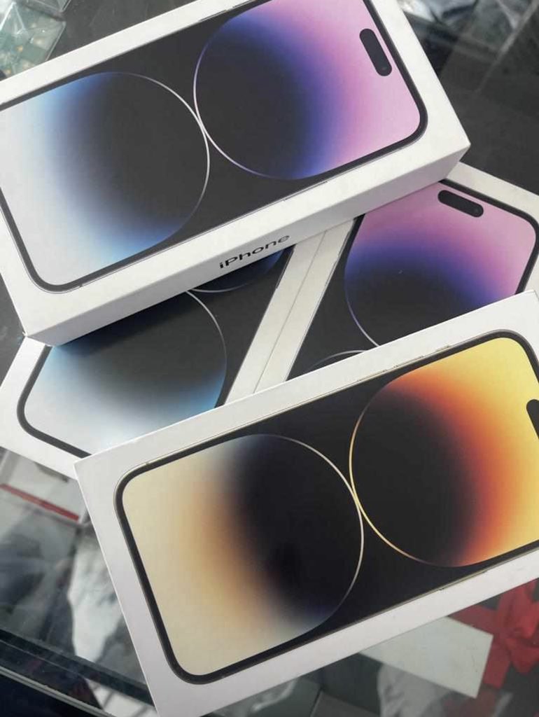 theprime_hub's tweet photo. New iPhone 14 pro max 512GB E-SIM factory unlocked. Quick sale 
- GH₵16,300
• Dm/ reach (📞) us on 0552500584 https://t.co/5mAzxhY5lH