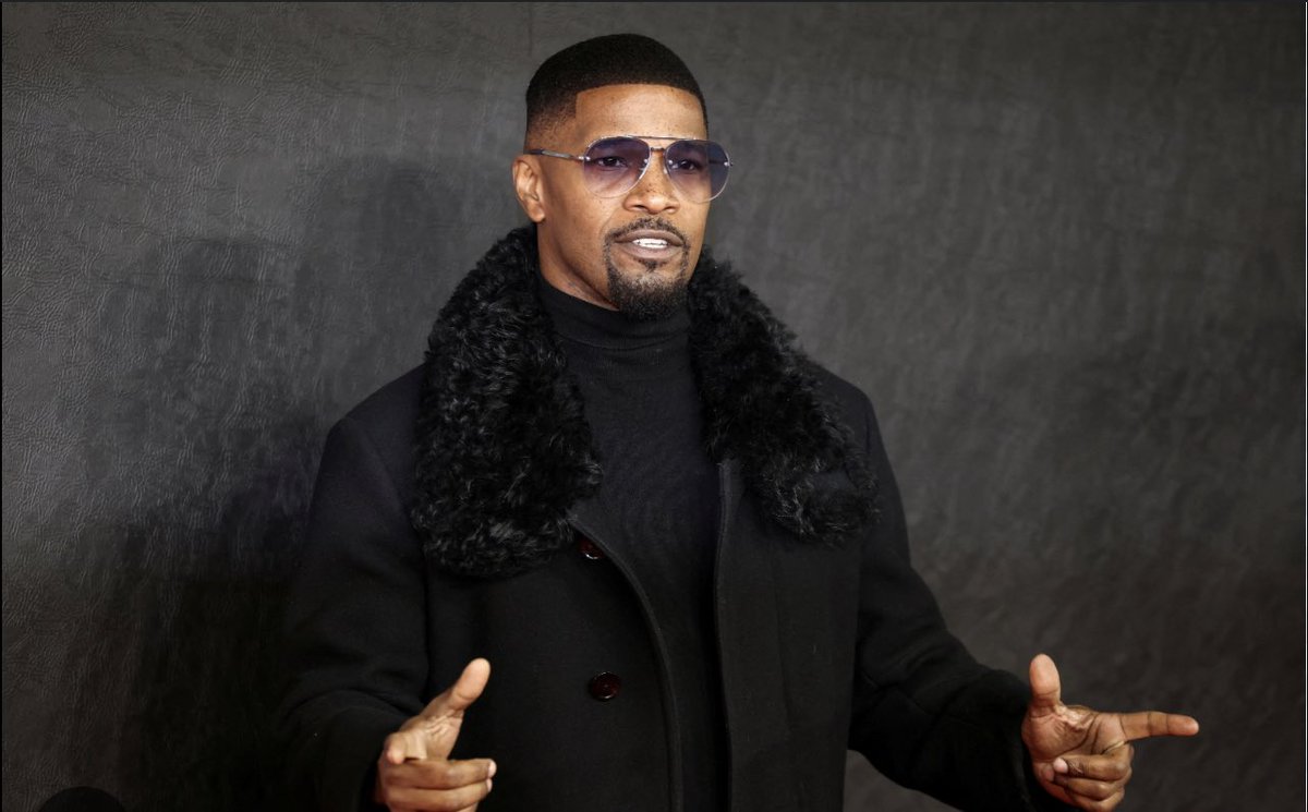 ford_edee's tweet photo. Praying for total healing and renewed strength for MY FAVORITE ACTOR AND SINGER @iamjamiefoxx https://t.co/Gk7NoZRTQo