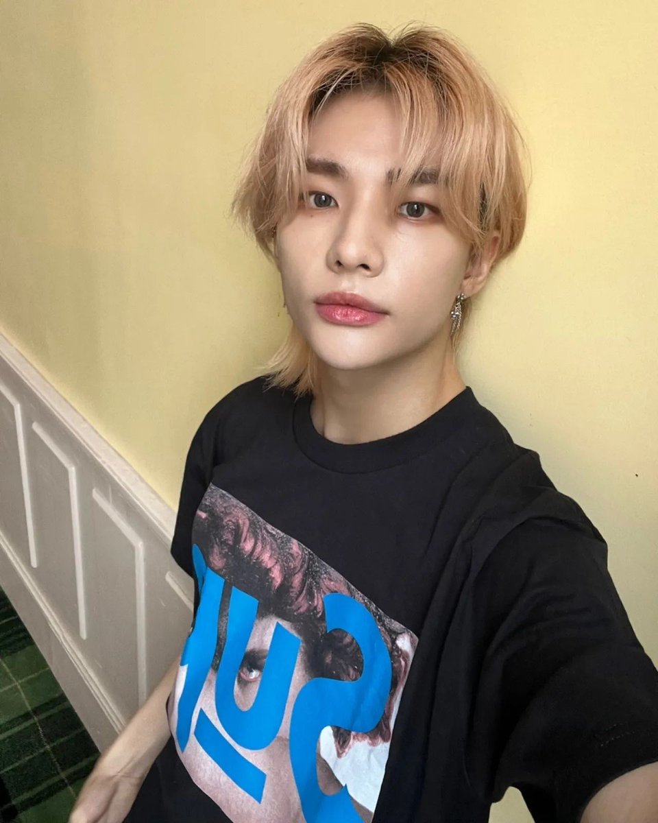 archivehyune's tweet photo. instagram update https://t.co/q1RaB1Rzyn