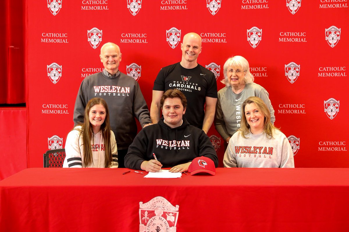 Mmccarthy76's tweet image. CM signing day. @amccarthy2023 off to Wesleyan Football. Thanks to all the coaches that helped get him here. We are grateful. Proud of 14 members of &apos;23 playing in NCAA, see list.
@CathMemFootball
@KevinMa87546138
@EWest28
@dfalzone23
@TheRealTroms
@BillCrabtree1
@kcrabtree55