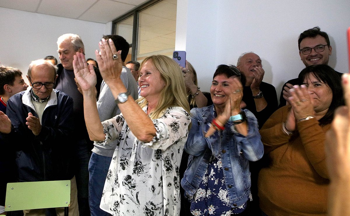 🗳️👏🏼Rovera hizo historia en la UNRC: es la primera mujer en llegar al Rectorado
👉🏼Nora Bianconi será su vice. La fórmula opositora les sacó 11 puntos a Sergio González y a Viviana Macchiarola, quienes encabezaron la lista del oficialismo
📷<a href="/MatiasTambone/">Matias Tambone</a>
🌐puntal.com.ar