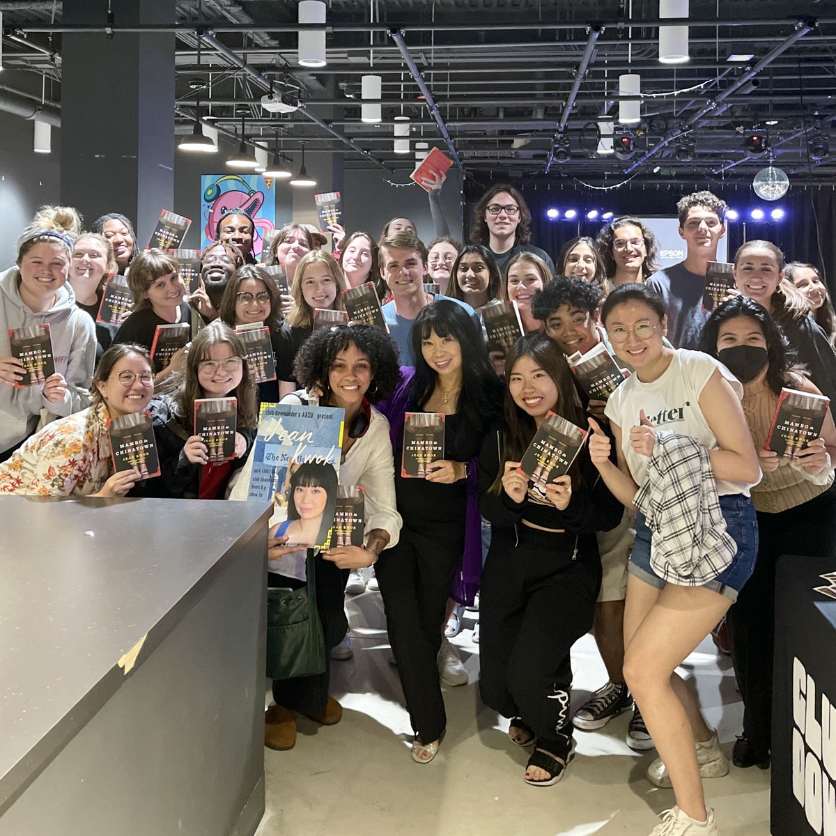 JeanKwok's tweet image. An absolute joy to speak about my books, including MAMBO IN CHINATOWN, at @FloridaState yesterday--loved meeting the students and hearing about their dreams. 💕✨

@riverheadbooks @prhspeakers @PRHLibrary @PRHHigherEd #AAPI #weneeddiversebooks