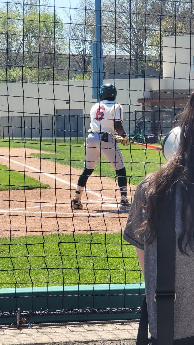 moorehousegrill's tweet photo. #Daniel19 #Kysu #Wilberforce It was such a great game to watch. Close game and a fight to the Win. Baby boy was awesome at the plate💪🏾#DanielMoore #KYSU.
Wilberforce played an awesome game so much potential. They may be have been overlooked but everybody about to Wake Up‼️ https://t.co/5H1AhzeA5F