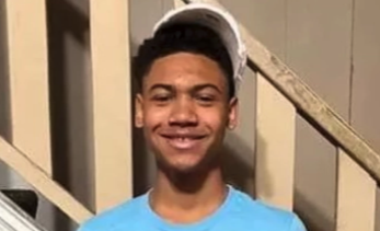 FacesOfLoss's tweet photo. JA'SHAWN "JAY" POIRIER, 16, of Texas, was shot and killed in front of his high school on March 20, 2023. 

"He was a nice, sweet, kind boy who just liked to play sports and hang out with his family...Nobody was after him, it was just a boy that just came out started shooting..." https://t.co/ZbfGeMN2b1