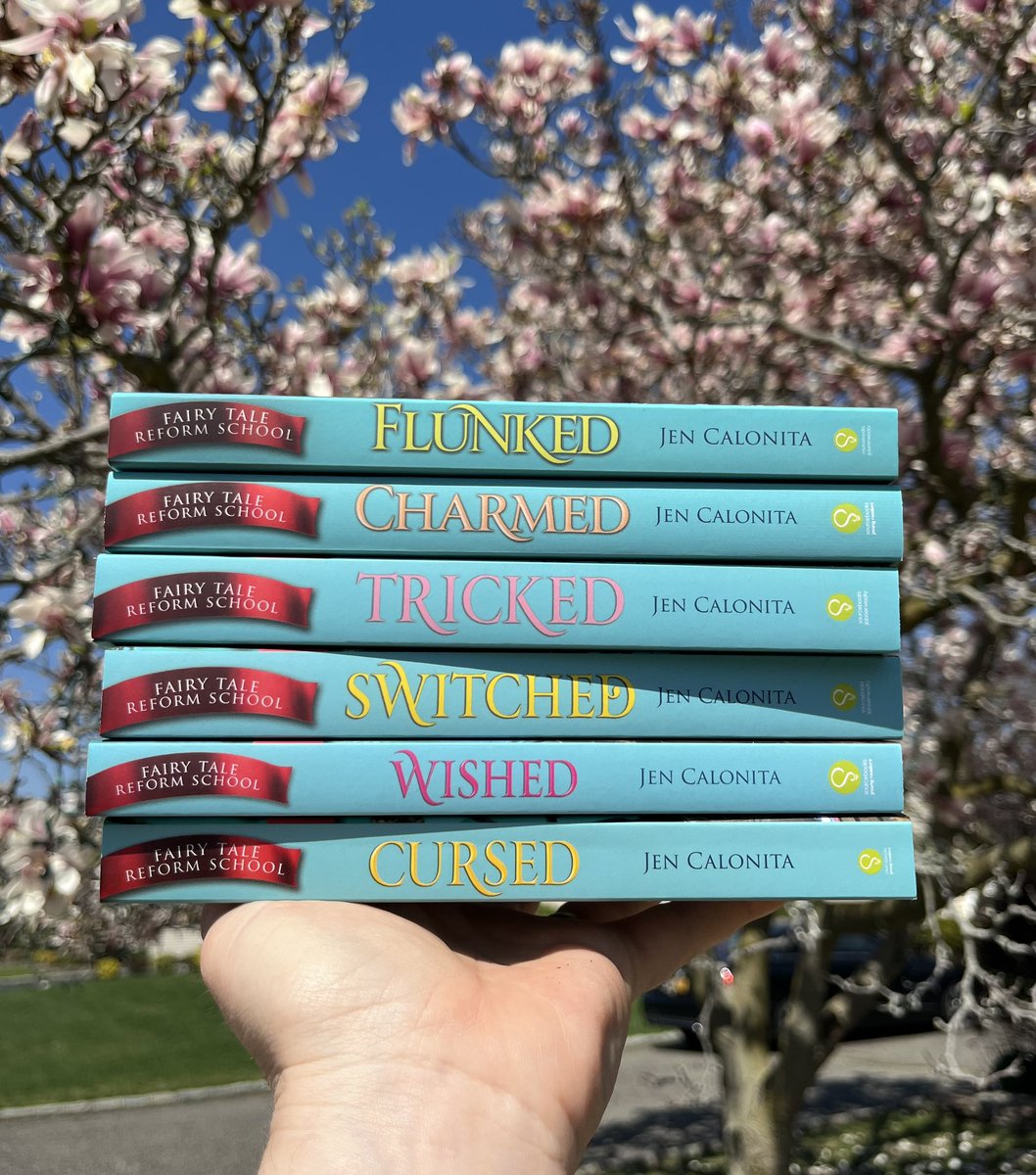 SPRING GIVEAWAY! Would you send a villain to do a hero’s job? 

Win a complete set of the award-winning Fairy Tale Reform School series when you follow/RT. Tag a friend for extra entries. Winner picked 4/15 9pm EST <a href="/SourcebooksKids/">Sourcebooks Kids</a>