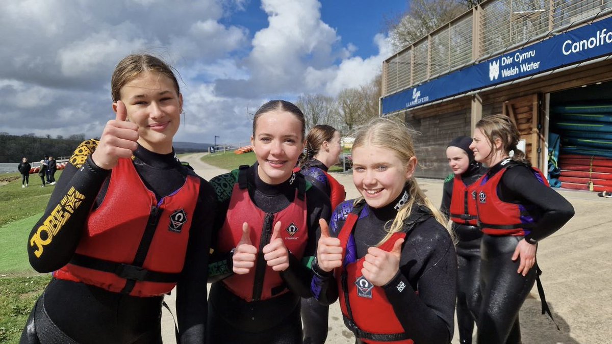 LHScardiff's tweet photo. A big well done to 3 of our Year 9 pupils - Evie, Isla and Emily - who attended Water Sports Ambassador training at Llanishen Reservoir recently. They thoroughly enjoyed the experience and the important understanding and messaging around water safety 👏 https://t.co/5YaURKeiKq