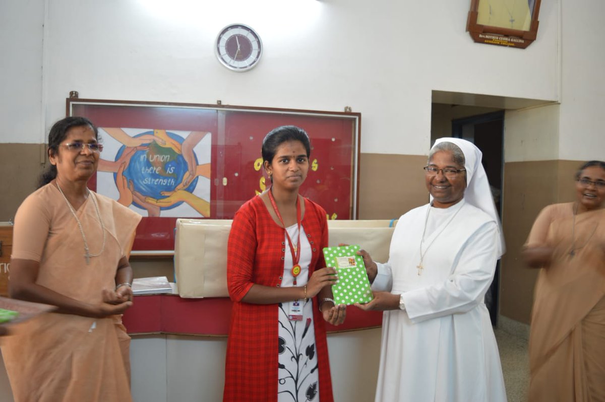 AuxiliumColleg1's tweet image. Exciting news! Auxilium College's library launched 'Open Book Access', allowing anyone to contribute and access used books simultaneously. #OpenBookAccess #LibraryService