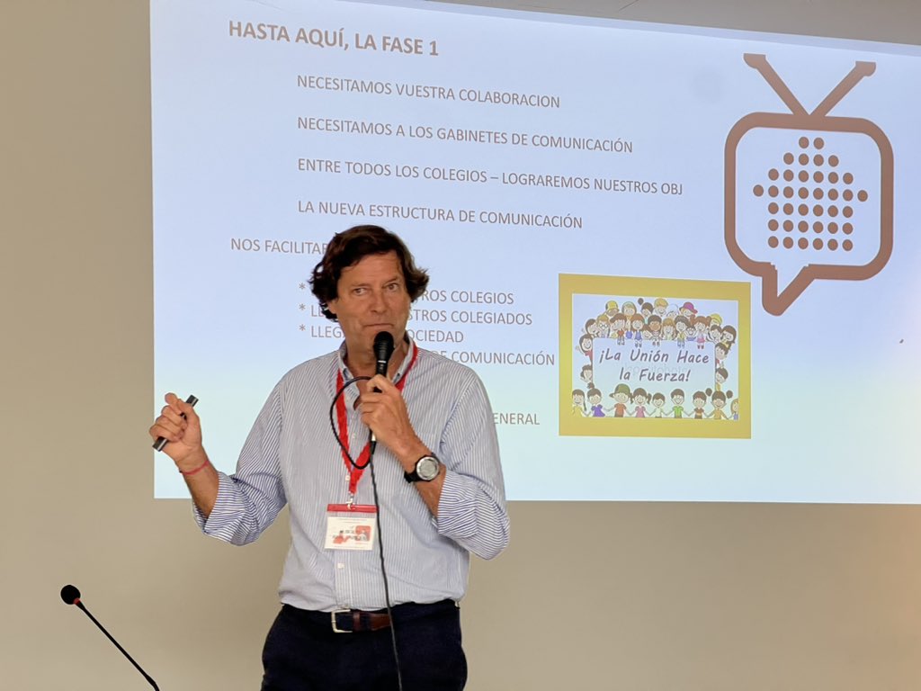 CAFMadrid's tweet photo. Pistoletazo de salida del nuevo Plan de Transformación de la Cultura de la Comunicación del @CgcafeAaff por parte de su responsable, @AlbertoRCT https://t.co/5KIn1iD0xY