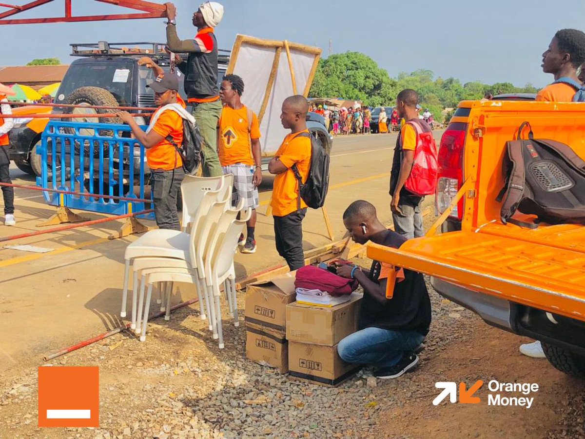 BamiStevens's tweet photo. Tide we dae na Pujehun for sheb food items to pipul dem
#RamadanSadaka🤲
OrangeCares❤️💯 https://t.co/yd06Co5rA5
