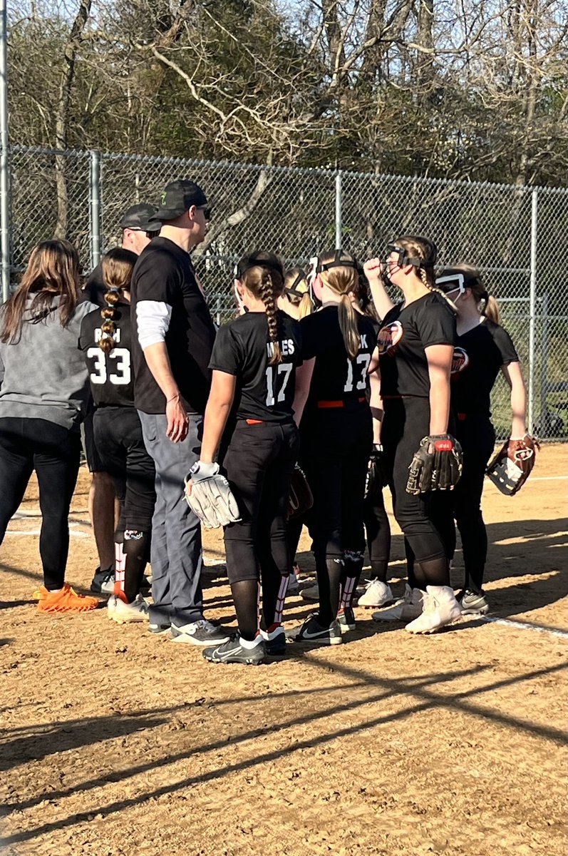 Loveland Middle School Softball tweet media