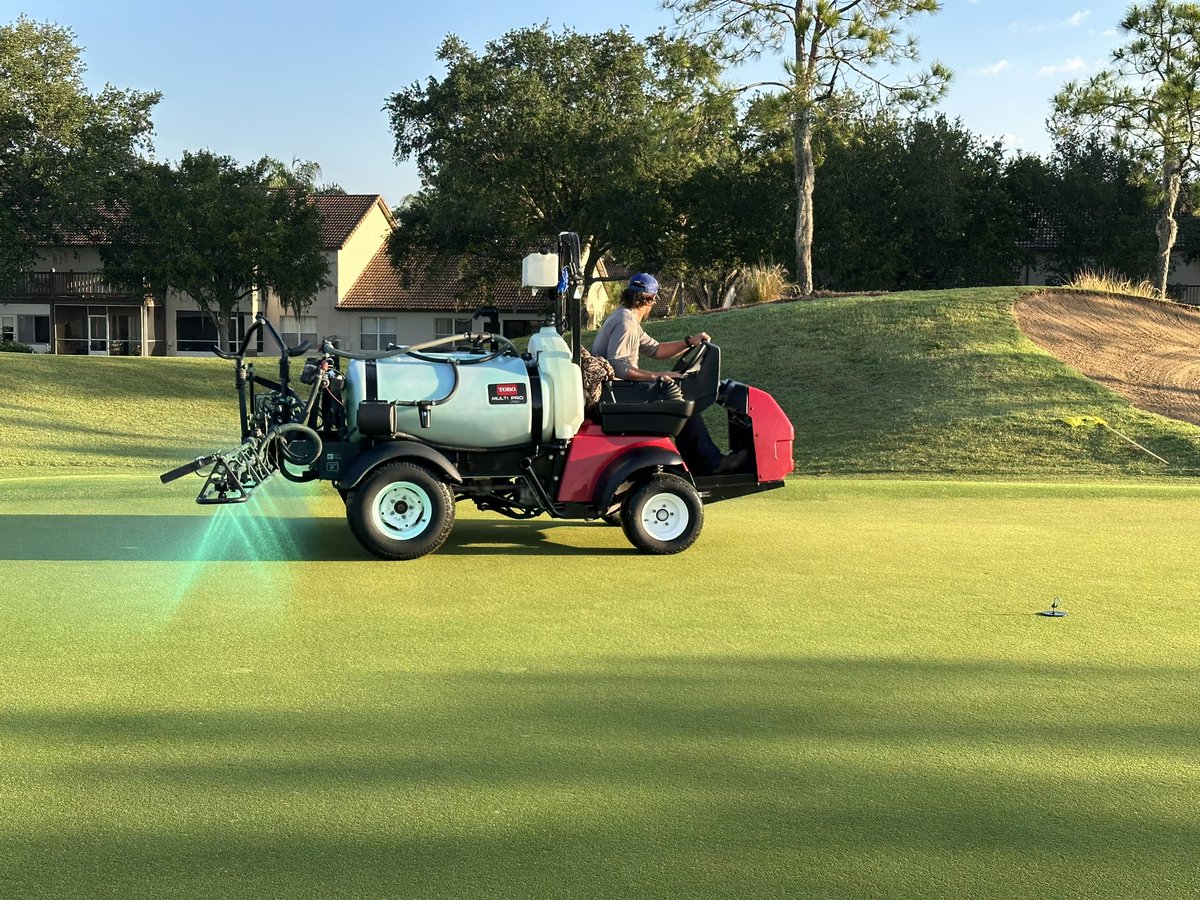 ShaneRice33's tweet image. Great start to the day as we got maybe 0.05” of rain! We will take what we can get. 230 on the sheet today. Friday foliar w/calcium upped a little bit. Chevy did not like Benny’s guy he made. I had no idea what he was barking at #turfdog #dogsofturf