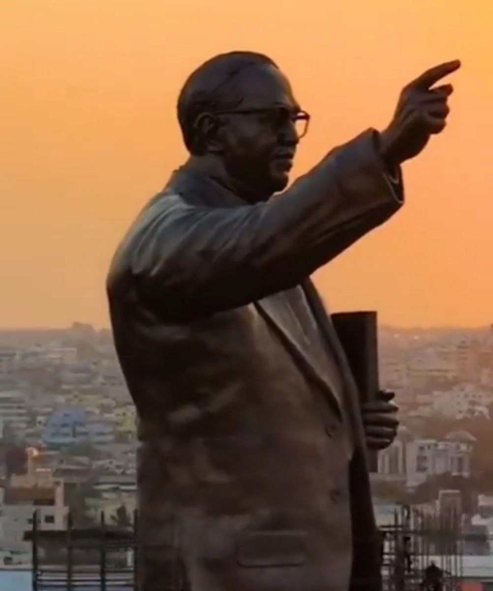 RahuLbaSnotRa's tweet photo. The 125 feet tall and 45 feet wide statue of Dr. Babasaheb Ambedkar in Hyderabad is almost ready. Which will be inaugurated Today on 14 April At Hyderbad (Ambedkar Jayanti).

#DrBRAmbedkarJayanti (132nd Birth Anniversary ) https://t.co/5YrEO2T6Lm