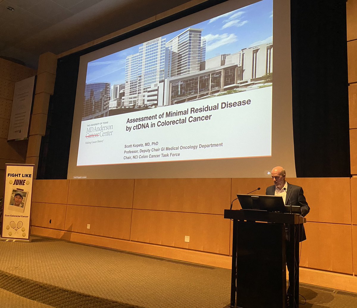 Excited to have @skopetz at @MoffittNews for the inaugural June Rogers Memorial Grand Rounds. Discussing MRD in colorectal cancer. @CCAlliance @MDAndersonNews @ASCO @IbrahimSahinMD1 @BiachiTiago @DanielAnayaMD @VautheyMD @timnewhook19