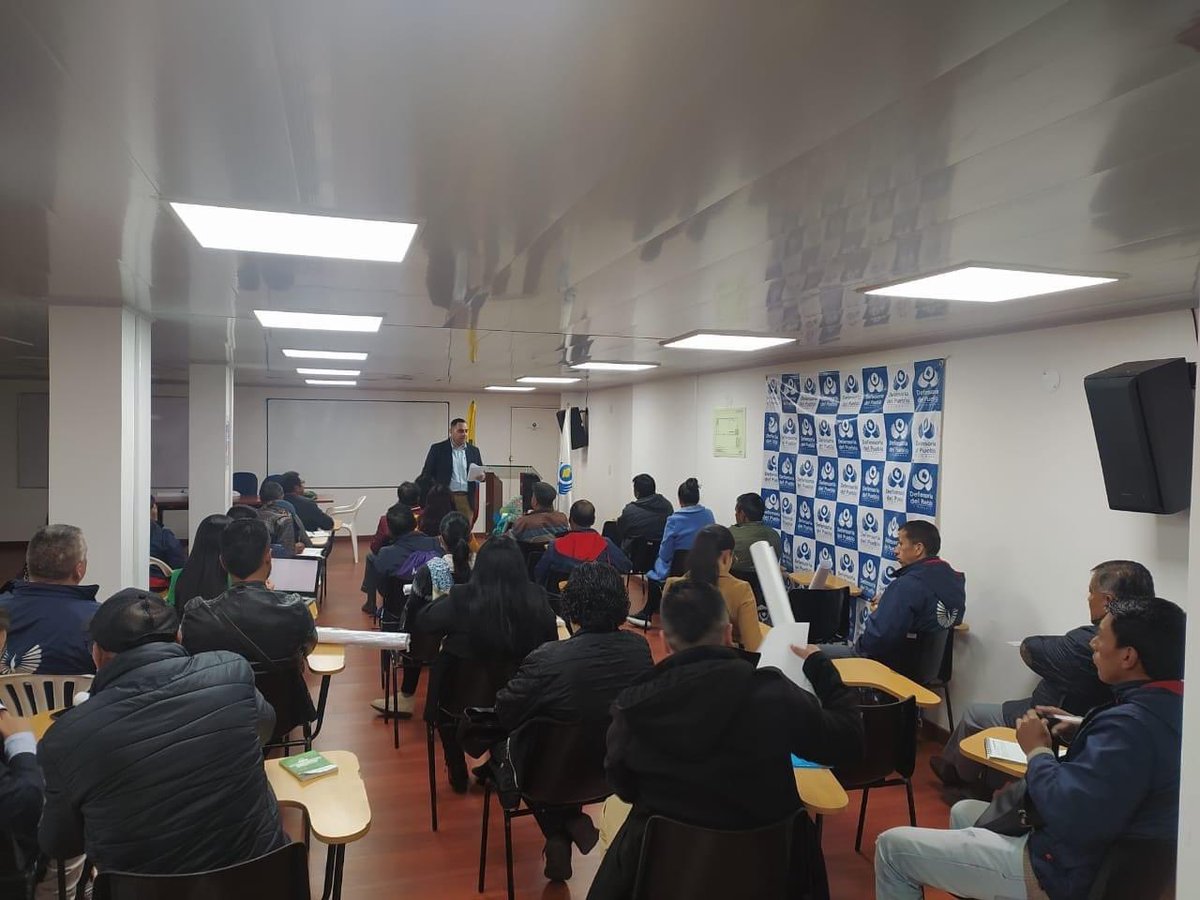 AndresPB1981's tweet image. El líder comunitario #Edil, #Comunal, #Corregidor es el más Influyente de la comunidad, el más proactivo, el coordinador organizacional.

Por eso, nos reunimos con los más representativos de  #LaGranCapital, para hacer ejercicios de cartografía social y de primera mano tomar