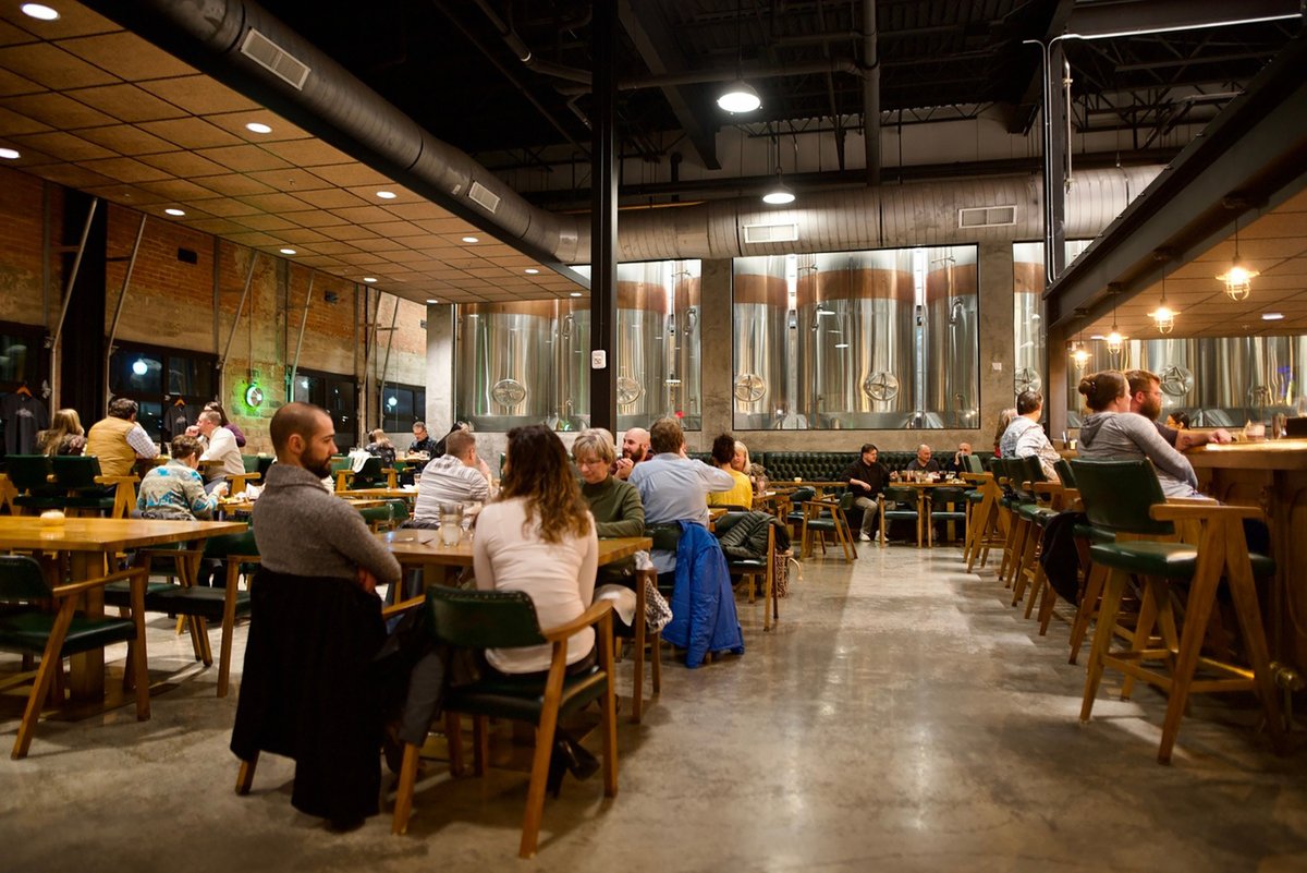 Atlas_IED's tweet photo. READ MORE: Czech-Inspired boutique hotel in the Silos district in downtown Waco, Texas chooses AtlasIED to create an unforgettable guest atmosphere. #hotelbiz #hotelier #CreateYourAtmosphere #SoundsLikeSuccess #casestudy https://t.co/KejPHUlM0f https://t.co/TsykI5cSLX