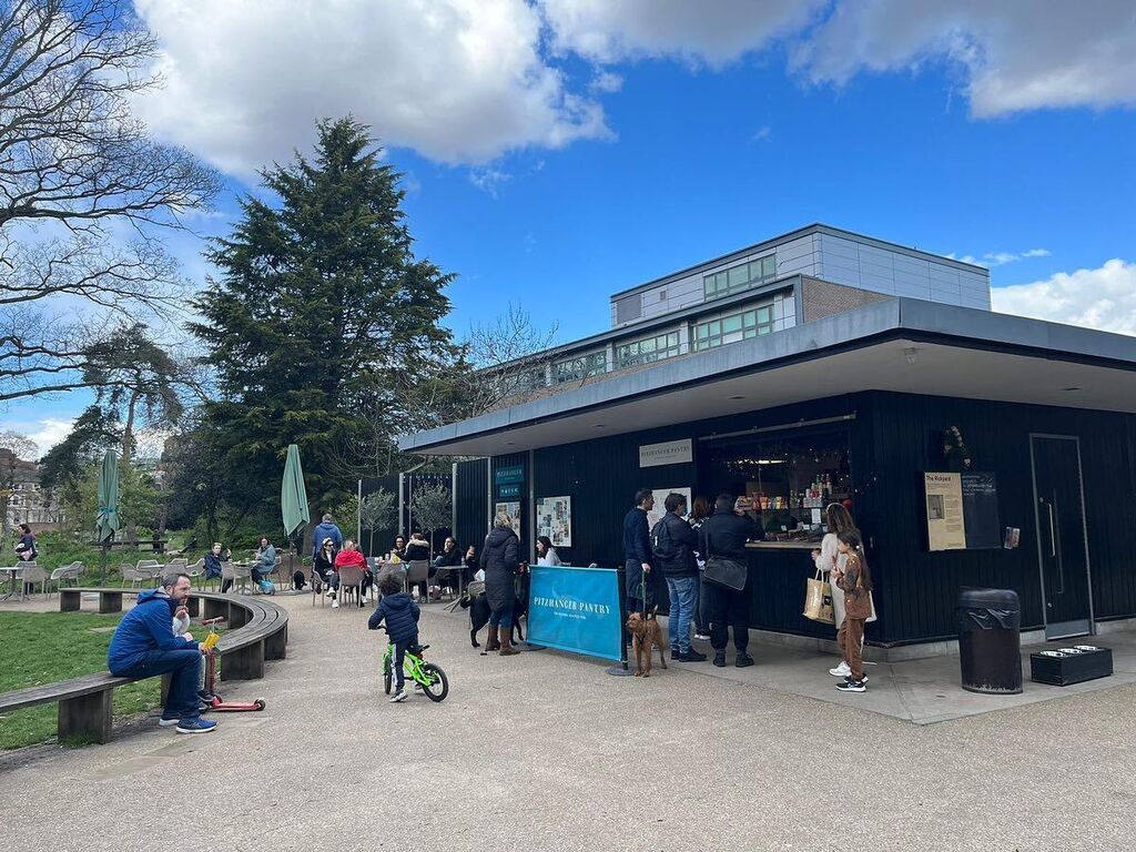 PitzPantry's tweet photo. A lovely Easter holiday buzz in Walpole Park this week! 
Out for a stroll today? Stop by for a hot drink and a homemade bite to eat ☕️��� https://t.co/u5EoboMnv9 https://t.co/KYmuchYHJ4