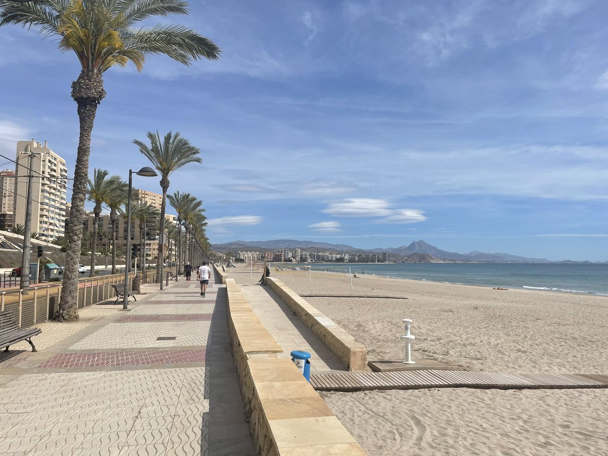 EveleensNL's tweet image. Vandaag een prachtige voorjaarsdag in El Campello #huistekoop #woneninspanje #alicante