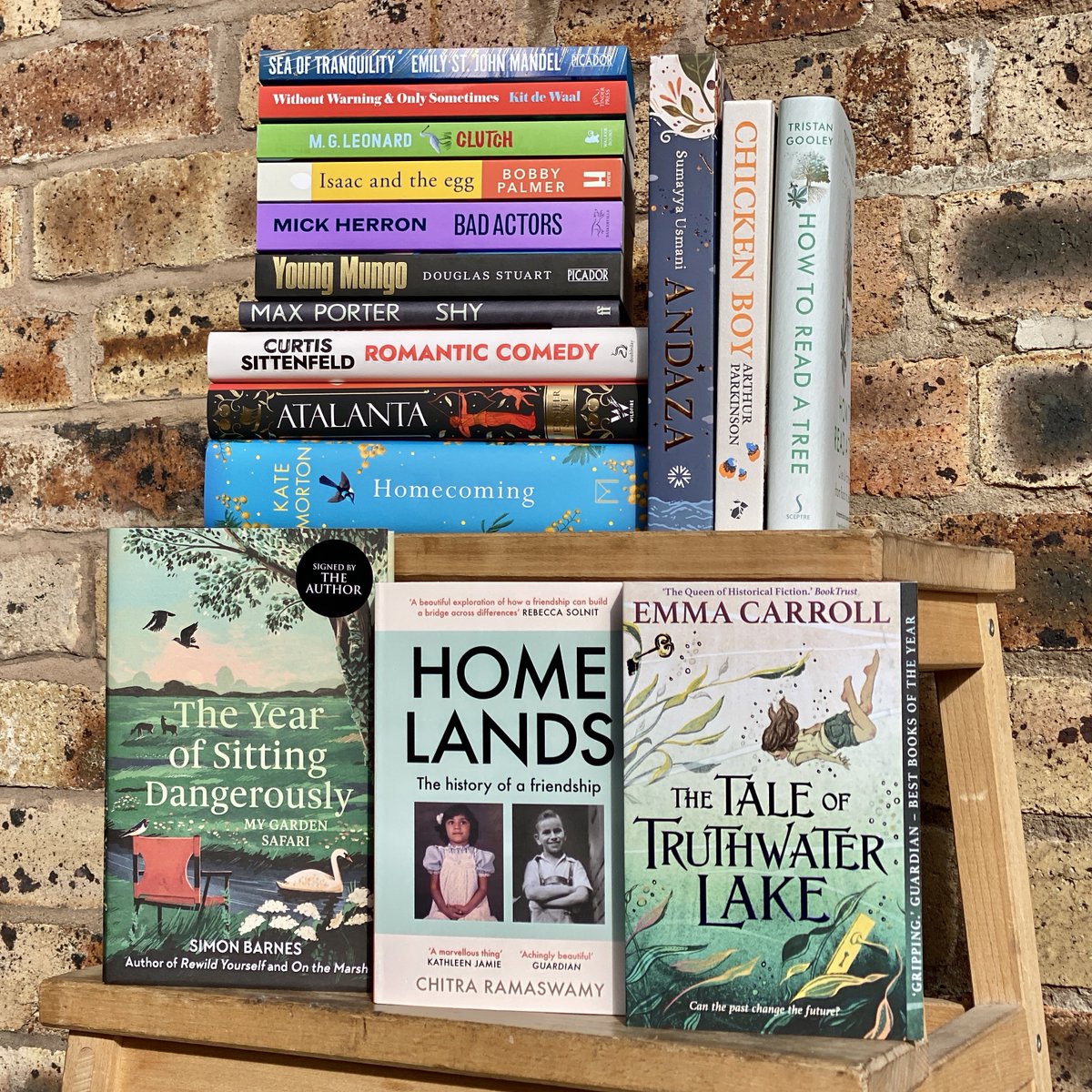 mainstreethare's tweet photo. We are halfway through April and have had lots of new books arrive in the shop over the last two weeks! π
Here's just a small selection of the new books on the shelves - a few of our favourites now in paperback as well as some exciting new releases β¨
#mainstreetbooks https://t.co/GWbNcTuj6E