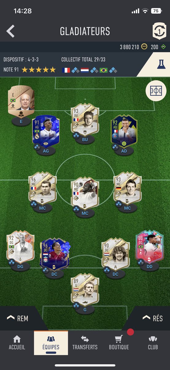 Dimeh_10's tweet photo. @Mordu2FUT Des idées ? Vieira passe dc Ingame https://t.co/vdctE4hG52