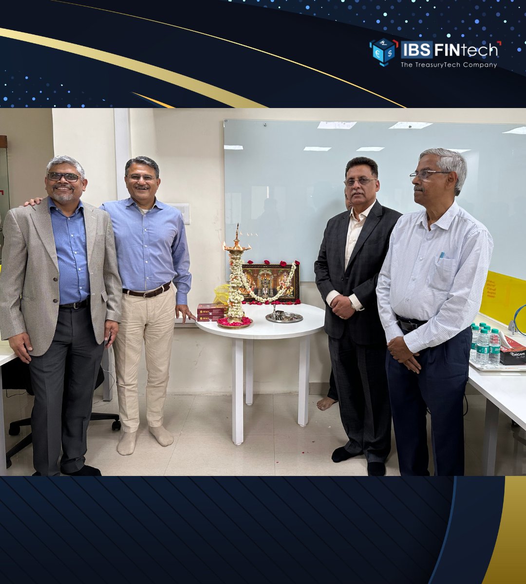 IbsfintechIndia's tweet photo. "Strive to be "Star team" rather than "Team of stars.I believe @IbsfintechIndia has what it takes to become #globalleader"-quoted Mr.Manoj Kohli.We were privileged to host him & learn valuable #mantras of building #collaborativeteam:#Humility,#Frugality, #Passion & Be a Star team https://t.co/sgJRcqapQW