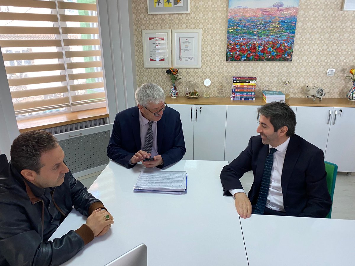 avfatihkayaAK's tweet photo. Kandilli Koleji ve Kadıköy Key Koleji’ne ziyarette bulunduk.

Okul yöneticilerimize nazik ev sahiplikleri için teşekkür ediyor, öğrencilerimize başarılar diliyoruz. https://t.co/pkkva5cHjI