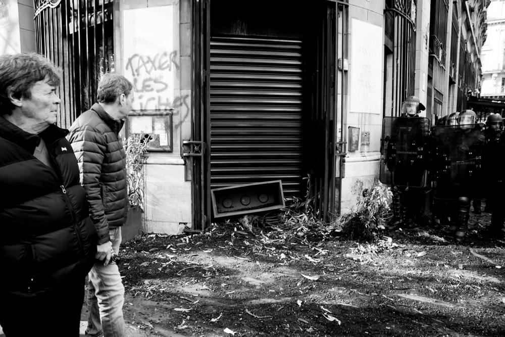 HoffPhotographe's tweet photo. Banque de France

Manifestation contre la reforme des retraites du 13-04-2023
#sebastienhoffphotographie
#manifestationparis
#reformedesretraites https://t.co/Ydj0A0Qgkr