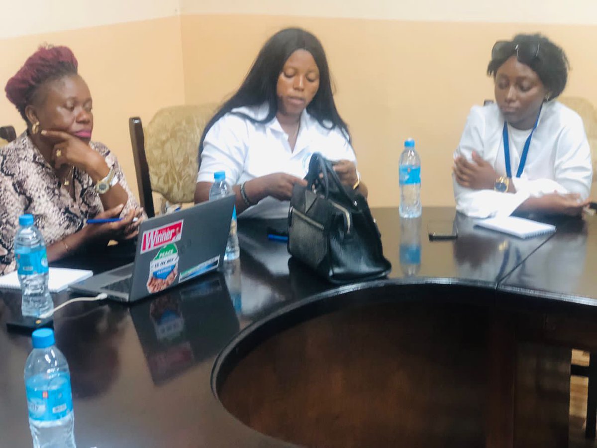WestAfricaWome2's tweet photo. We held a meeting at @PPRC_SL with all #PoliticalParties #YoungGenerationalLeaders on the topic "PREVENTING ELECTION VIOLENCE THROUGH DIPLOMACY", negotiating ways on how to combat election violence using Diplomacy. The discussion was well formalized.
@UNSierraLeone
@ECsalone https://t.co/CN6Y0rNQjh