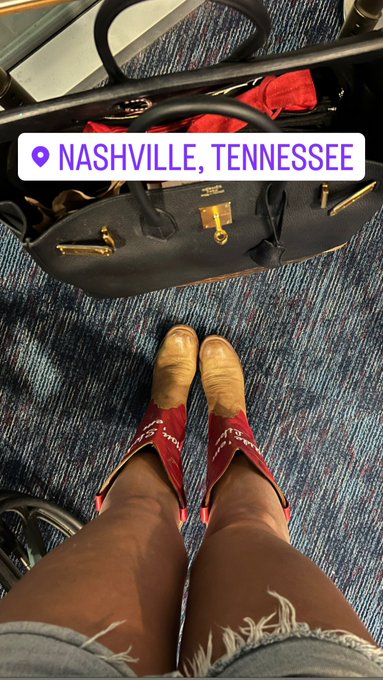 Nashville bound https://t.co/jKnQO5mySD