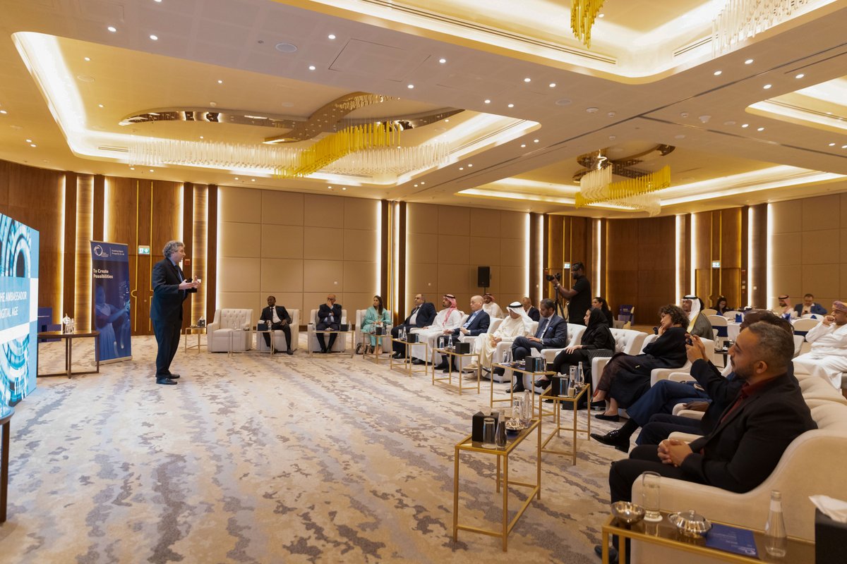 arabnews's tweet photo. The #DigitalCooperationOrganization launches #DiplomaticConnect, a platform to foster digital diplomacy for its member states and international partner organizations, in the #Saudi capital #Riyadh https://t.co/aJWhf1iiXf https://t.co/HvHj08NQWv