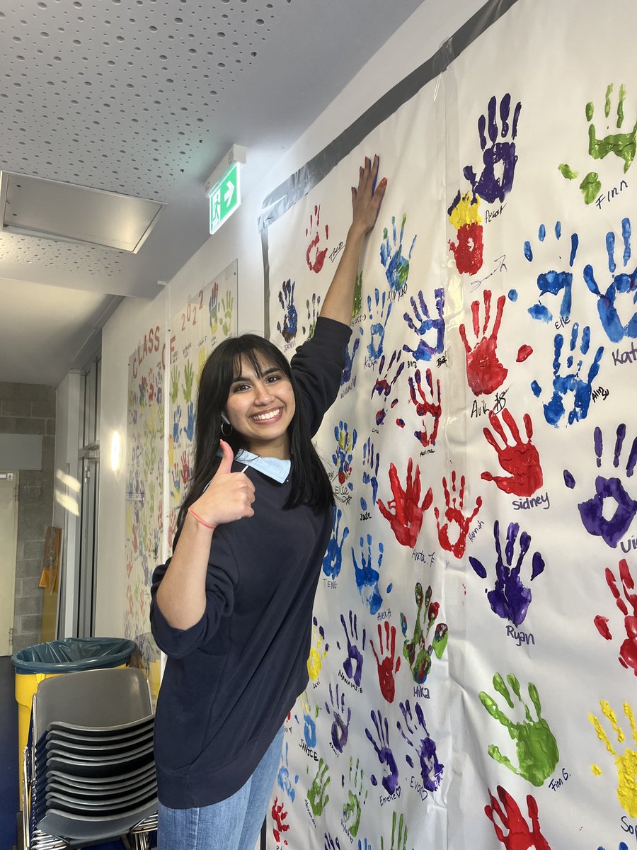 International School of Düsseldorf tweet media