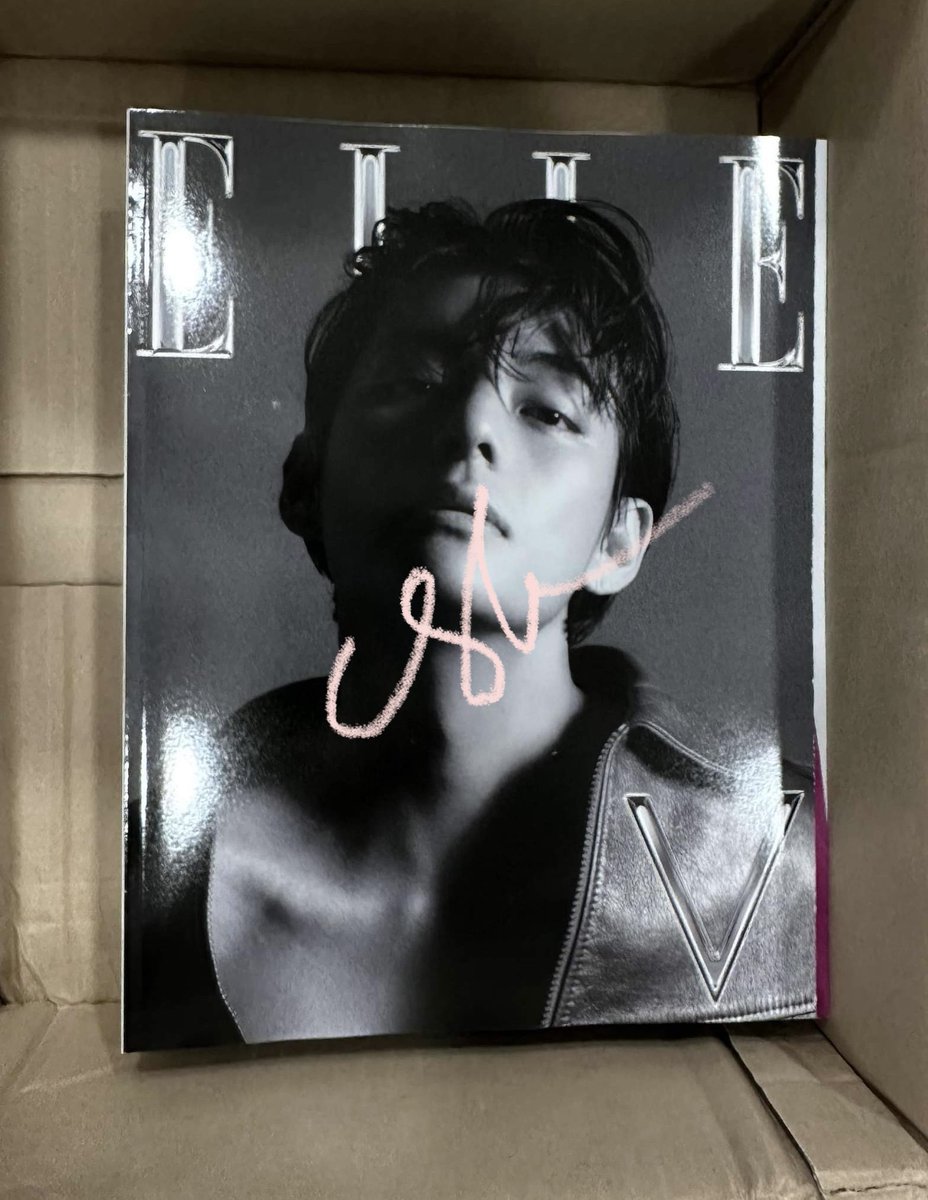 csnowkshop's tweet photo. #cskupdates
ELLE magazines are already onhand on my KR address. Box under this batch is still being filled.
ETA will be around 3~4 weeks after shipout from Korea. https://t.co/yXqp4kqOqZ