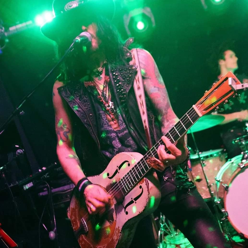 Troy Redfern tweet media