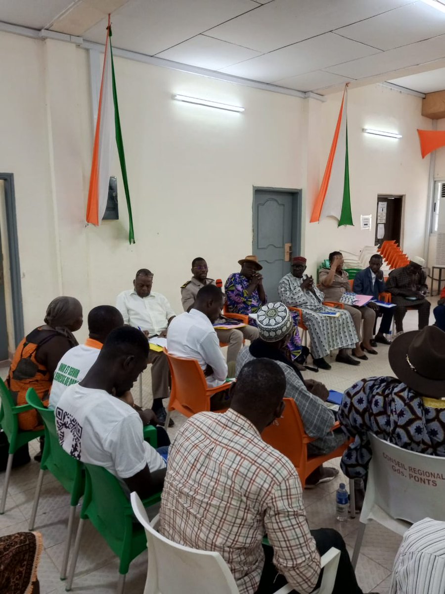 Indigo_CI's tweet photo. Du 16 au 31 mars 2023, les équipes du projet #PREDIA ont organisé des ateliers de restitution-validation des résultats de recherche et ... https://t.co/fURfLC0PSp

#CivElections #CivPaix #SEED #paix #dialogue #cohesion #democratie 

@InterpeaceTweet @SeeDCyprus
@UEenCI https://t.co/UOfTk3NfeU