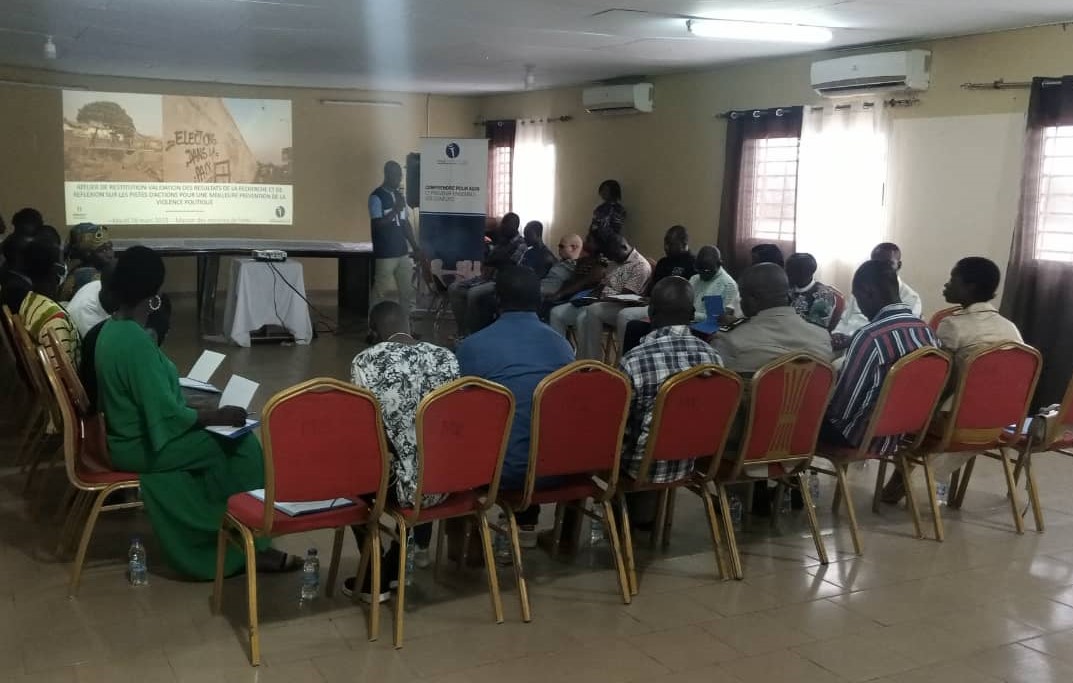 Indigo_CI's tweet photo. Du 16 au 31 mars 2023, les équipes du projet #PREDIA ont organisé des ateliers de restitution-validation des résultats de recherche et ... https://t.co/fURfLC0PSp

#CivElections #CivPaix #SEED #paix #dialogue #cohesion #democratie 

@InterpeaceTweet @SeeDCyprus
@UEenCI https://t.co/UOfTk3NfeU