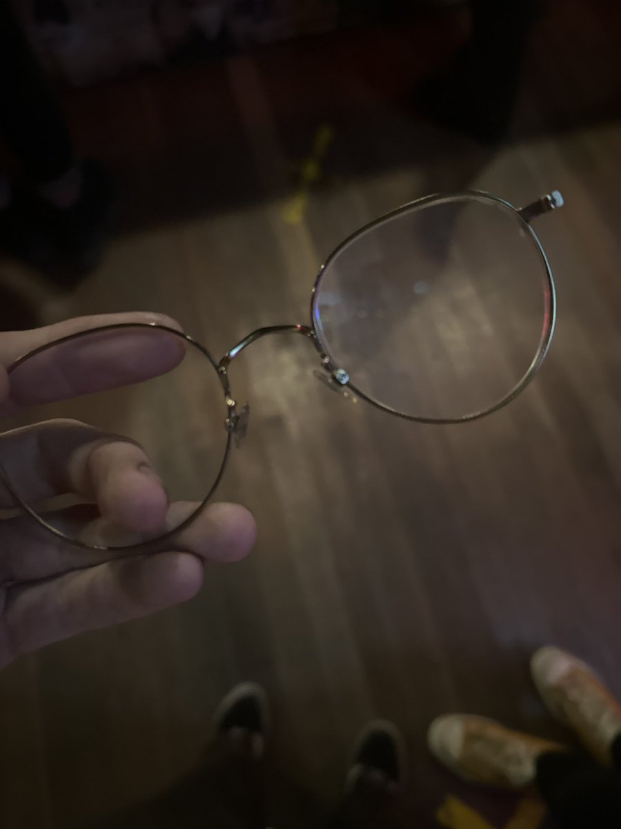 Someone in the mosh said he can turn my glasses Bluetooth… pretty cool this technology stuff