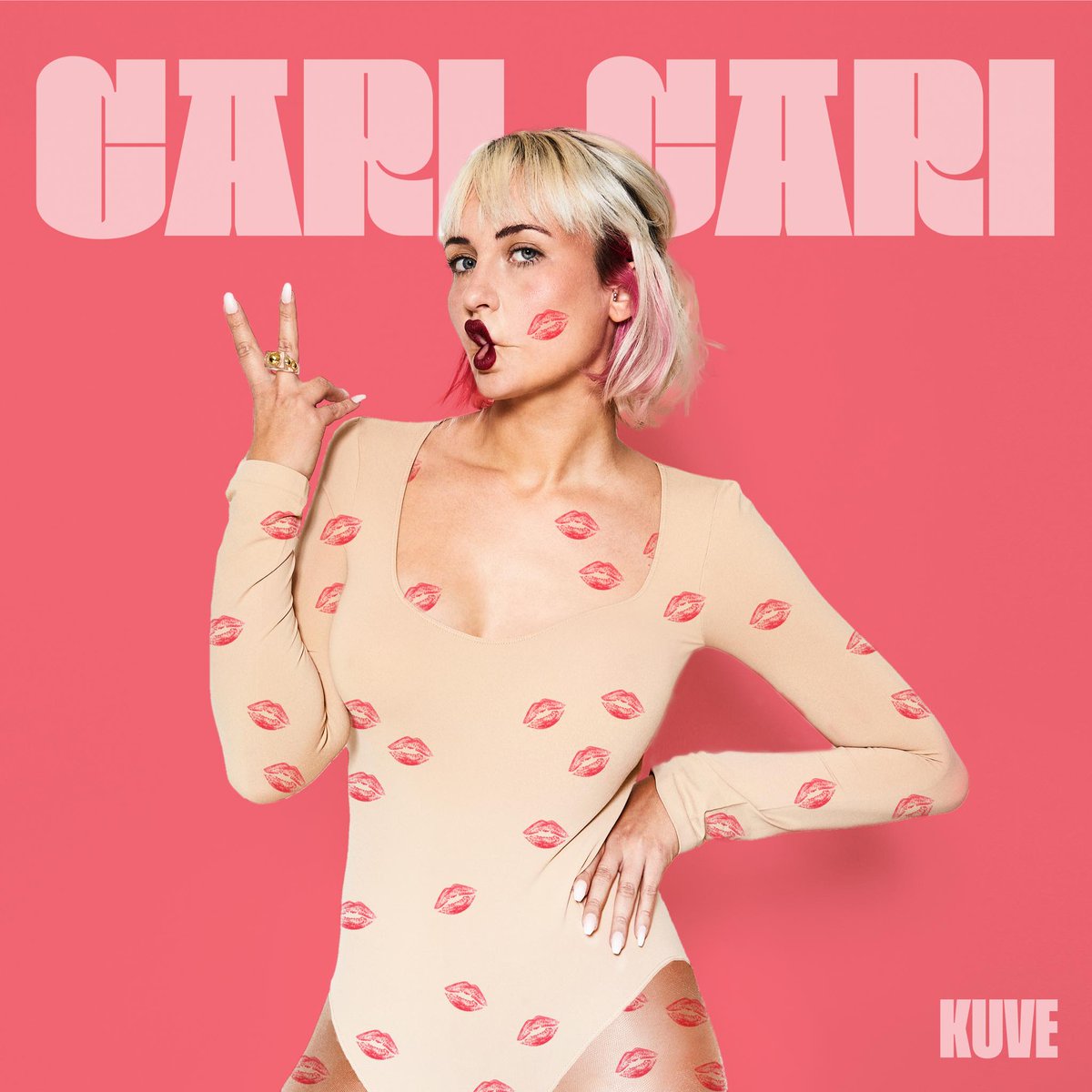 Nos vamos de finde con el único estreno que destacamos hoy y que además es estreno <a href="/indienfemenino/">INDIE EN FEMENINO</a>. Esto es "Cari Cari", el nuevo single de <a href="/soyKuve/">K U V E</a>. Cuidaos mucho y sed sensatxs... <a href="/NordikaProd/">Nordika Producciones</a> <a href="/SantaCeciliaMus/">Santa Cecilia Music</a> 

alacant-indie.blogspot.com/2023/04/estren…