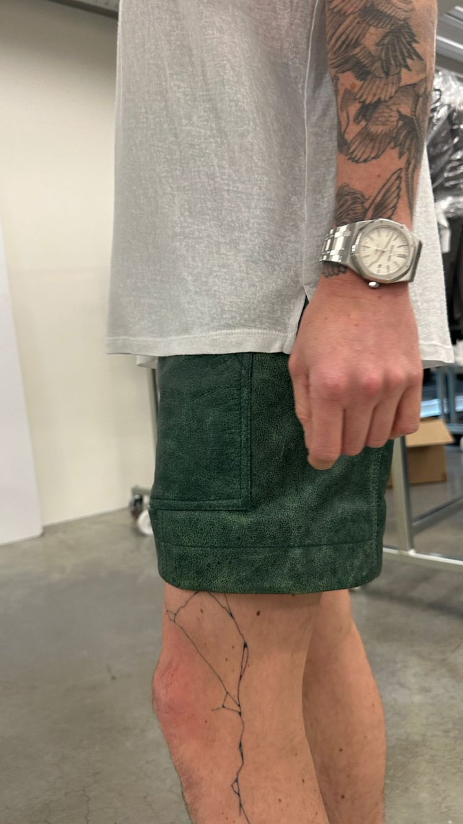 SS23 

#colebuxton
#athleticessentialism