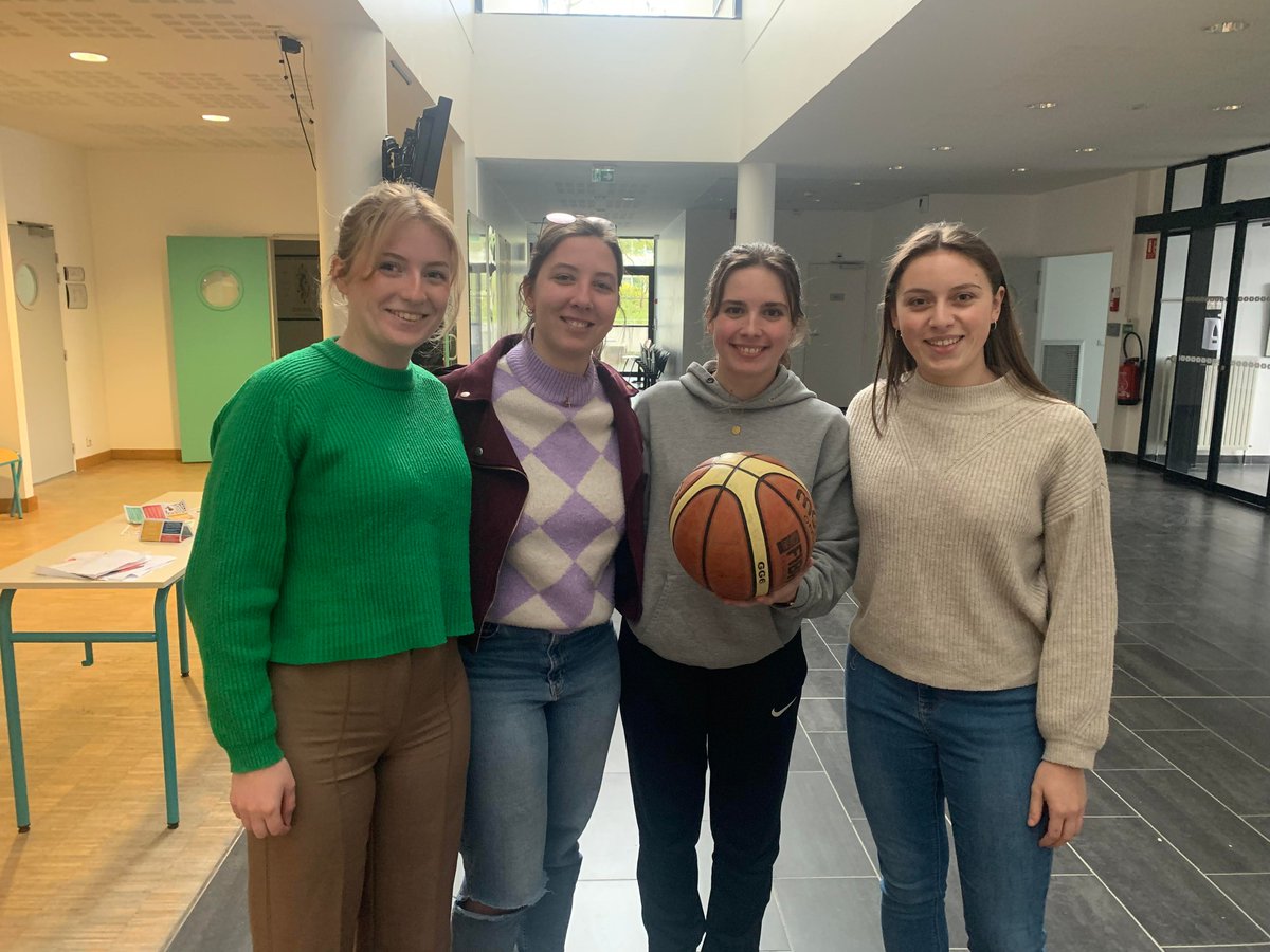 IFPEK_Rennes's tweet photo. Bravo à nos étudiantes de l'équipe féminine de Basket qui se qualifient pour les championnats de France !
La compétition aura lieu à Nancy du 12 au 15 juin 2023.
#competition #basketball #equipe #féminine #kinesitherapie #ergotherapie #podologie #IFPEK #fierte #sport https://t.co/ztgEu2c44H