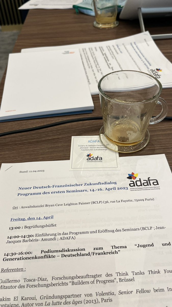 Isabelle_Maras's tweet photo. [NDA2023] Es geht los mit dem neuen deutsch-französischen Zukunftsdialog 2023 ! 🎉 Le Nouveau Dialogue d’Avenir franco-allemand 2023, c’est parti ! 🎉 Le programme? Ici 👉🏼https://t.co/CDOVMaNSy1 #francoallemand #NDA2023 https://t.co/oVzYcArtNf