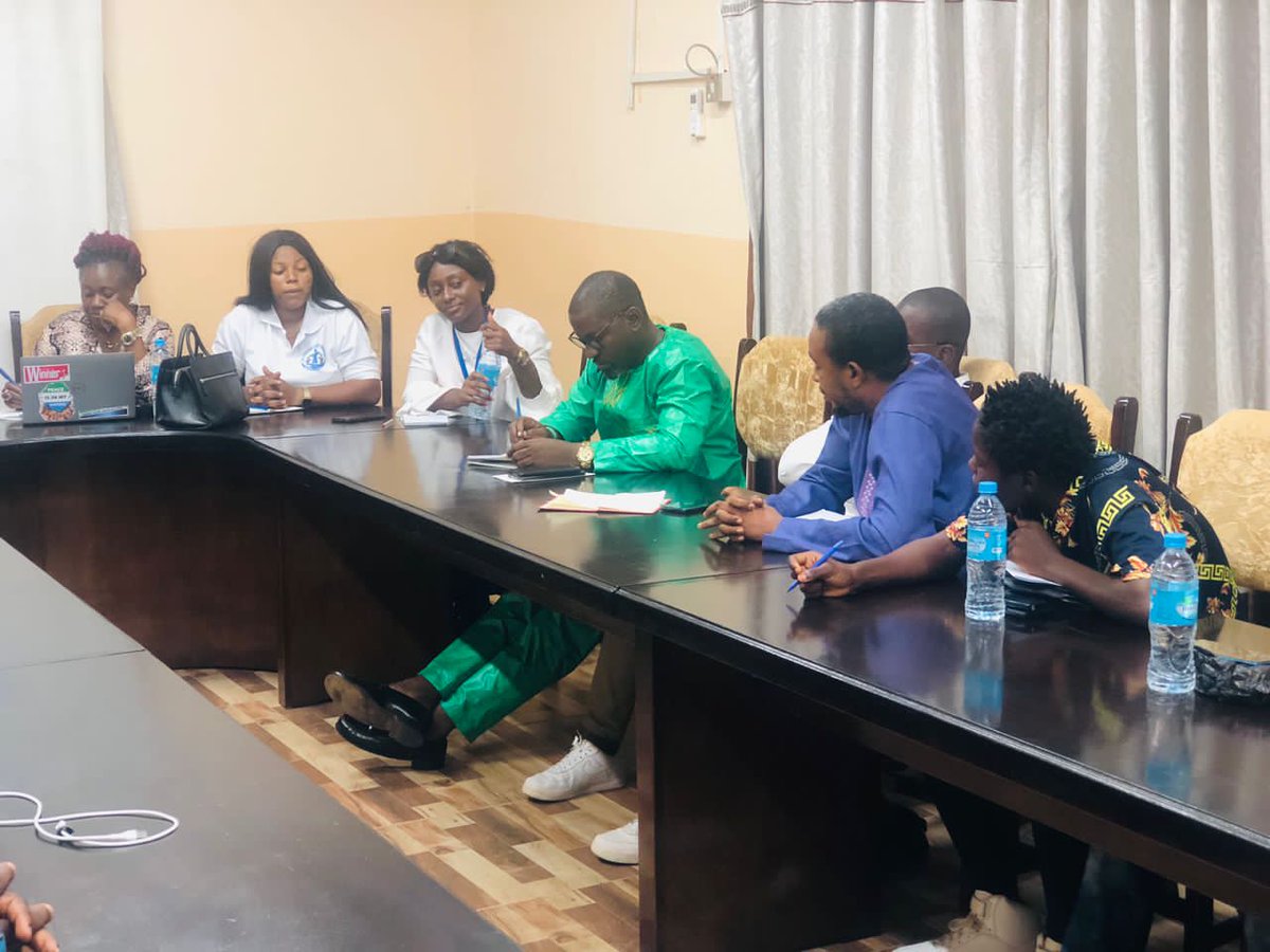 WestAfricaWome2's tweet photo. We held a meeting at @PPRC_SL with all #PoliticalParties #YoungGenerationalLeaders on the topic "PREVENTING ELECTION VIOLENCE THROUGH DIPLOMACY", negotiating ways on how to combat election violence using Diplomacy. The discussion was well formalized.
@UNSierraLeone
@ECsalone https://t.co/CN6Y0rNQjh