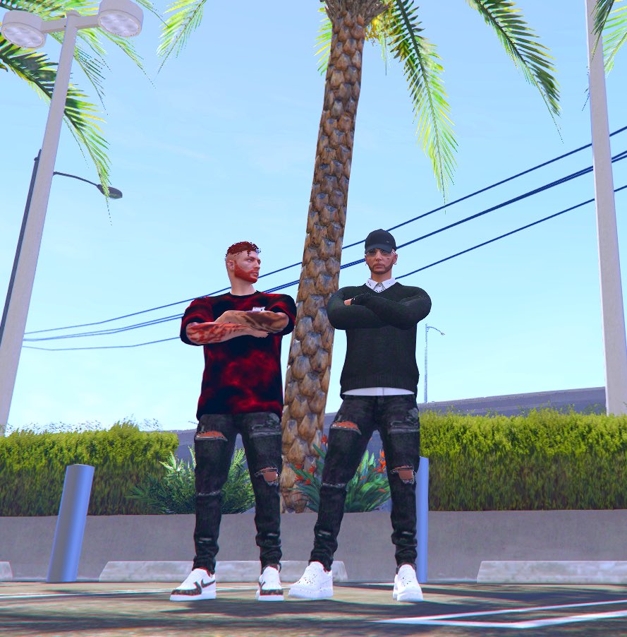 deus__x's tweet photo. En el RP te haces demasidos amigos, algunos que tocan tu corazon, se quedan para siempre y se transforman en tus hermanos.
Gracias por acompañarme siempre en todo @MrJeyJeyxd 
Descansa en paz hermano mío 🕊️💙😞 https://t.co/VPzyxHmyc8