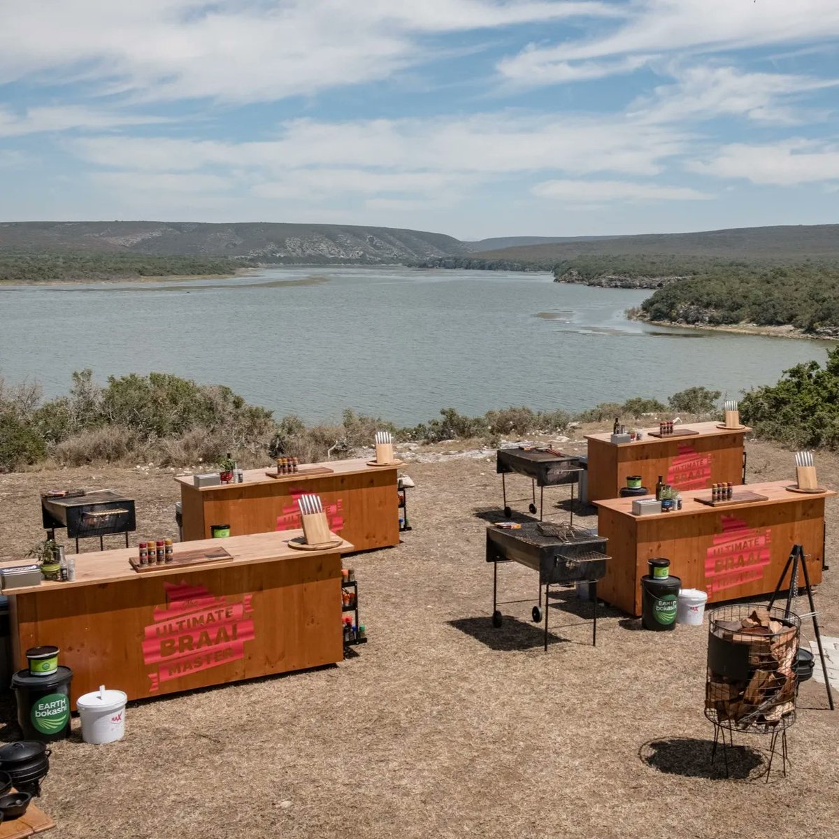 isuzusa's tweet photo. Weekend plans! ππ
βοΈ Saturday: Quick drive for snacks
βοΈ Sunday: Watch the Ultimate Braai Master show at 5pm on https://t.co/IpXsenITyx
#UltimateBraaiMaster #BoldBeyondTheBackyard https://t.co/DrqrCdn8XN
